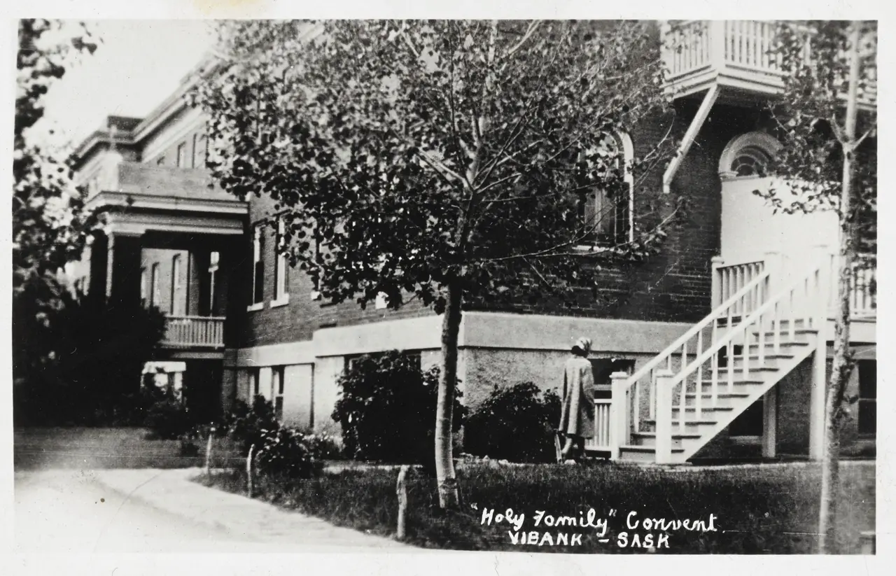 Holy Family Convent, Vibank, about 1920